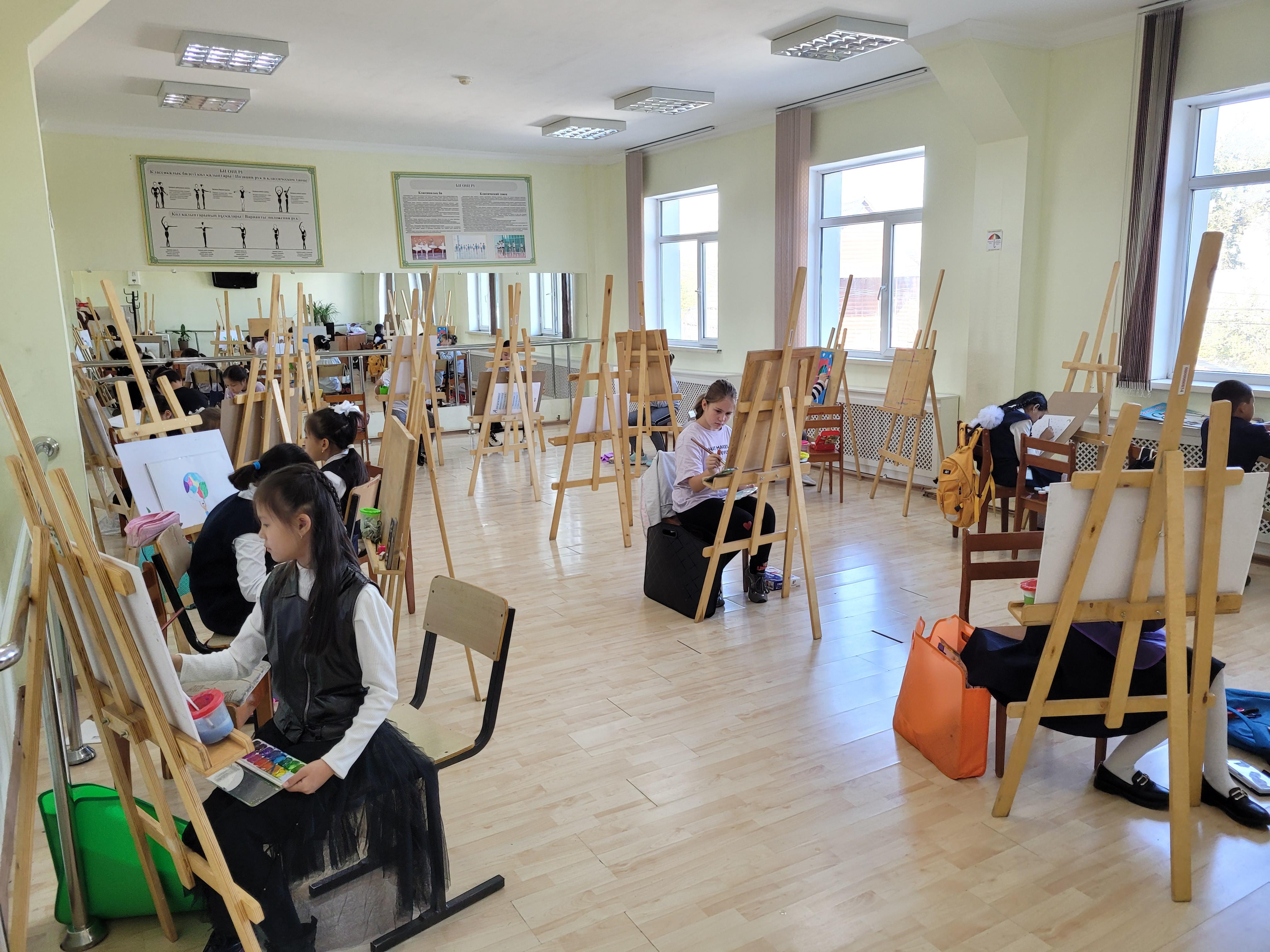 "Жасыл әлем балалар көзімен" атты сурет байқауы болып өтті