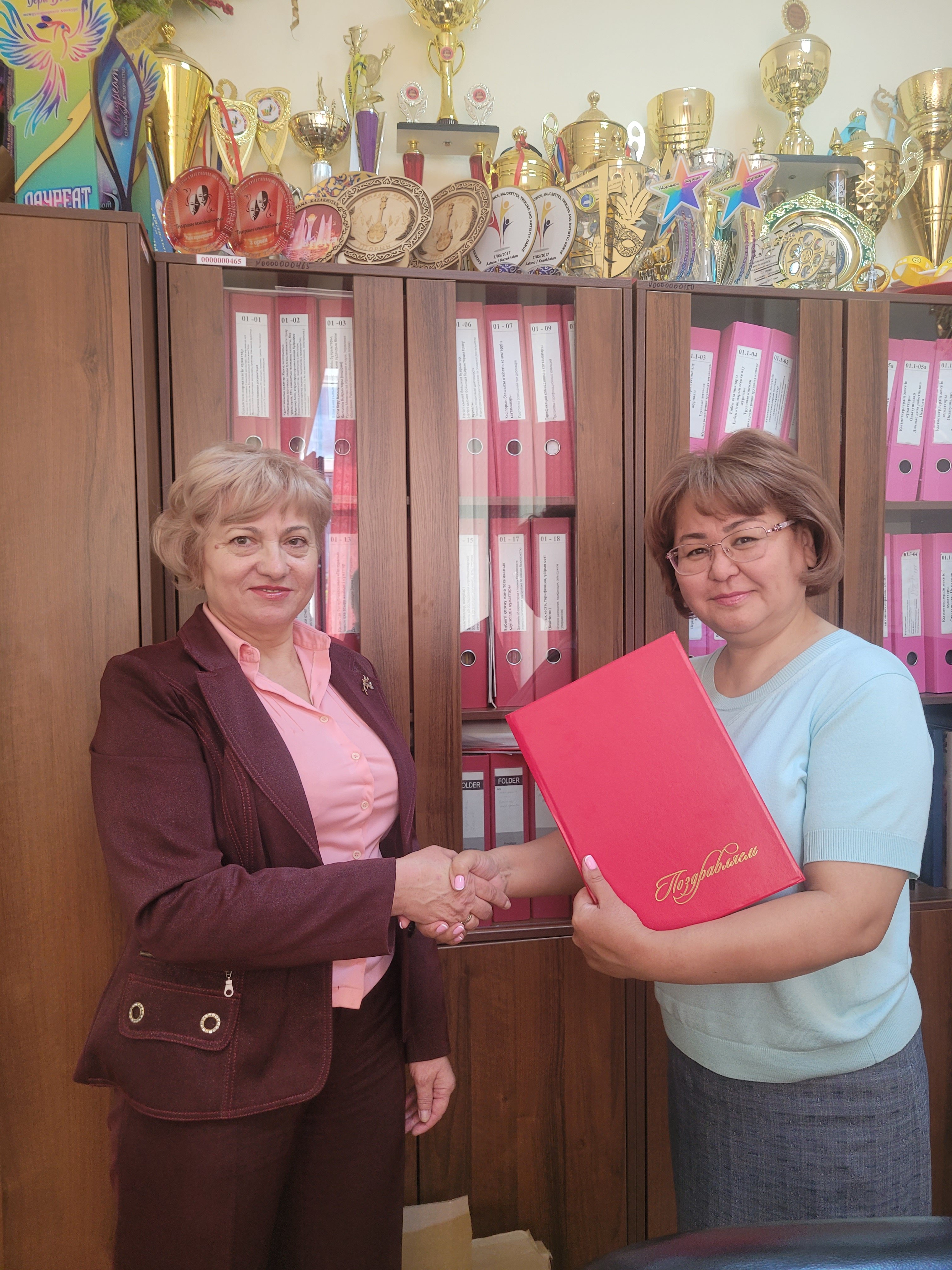 Раиса Яковлевнаның құрметті демалысқа шығуымен құттықтаймыз!