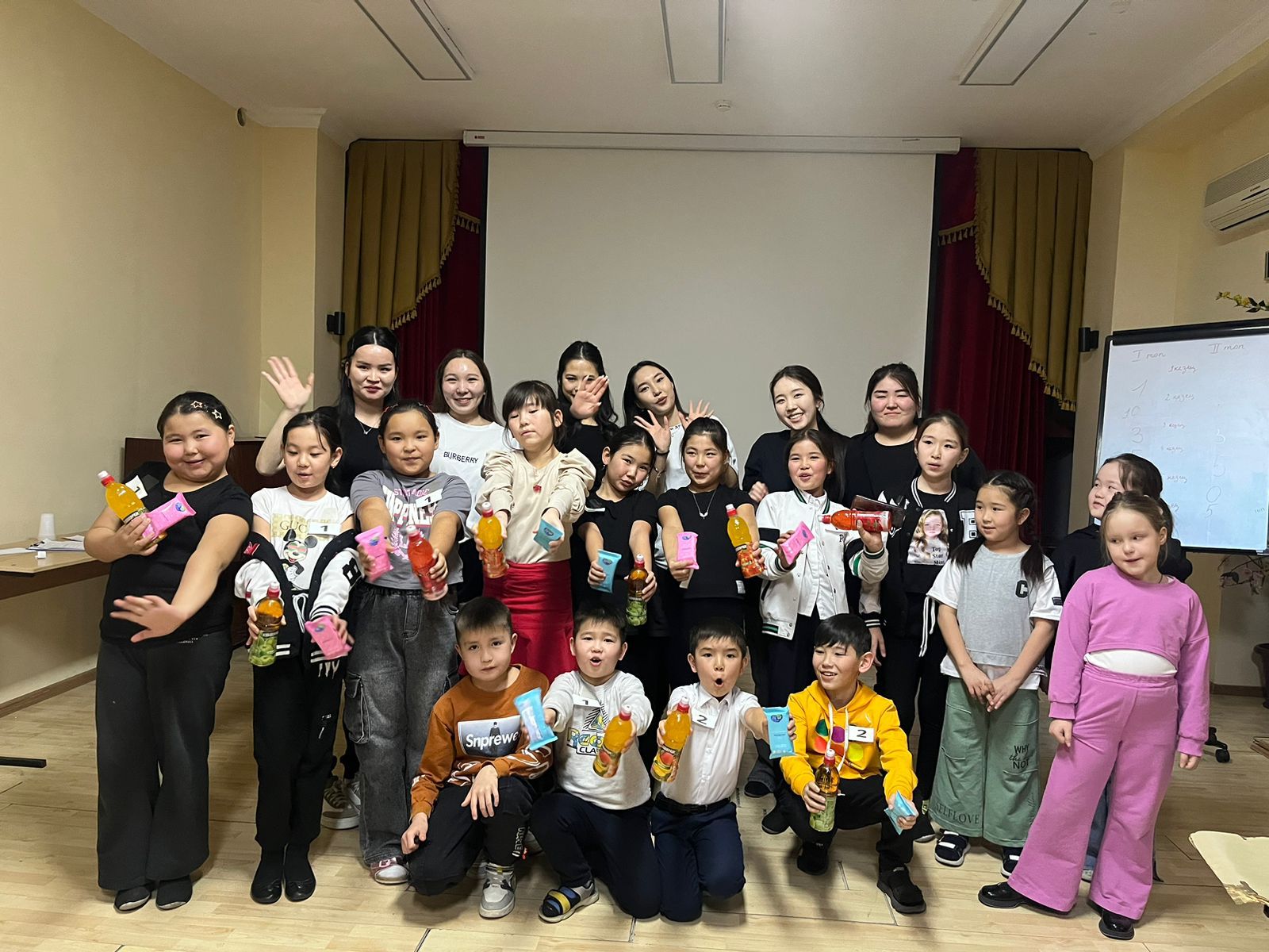 "Қызық times with us" атты көңілді ойындар сайысы