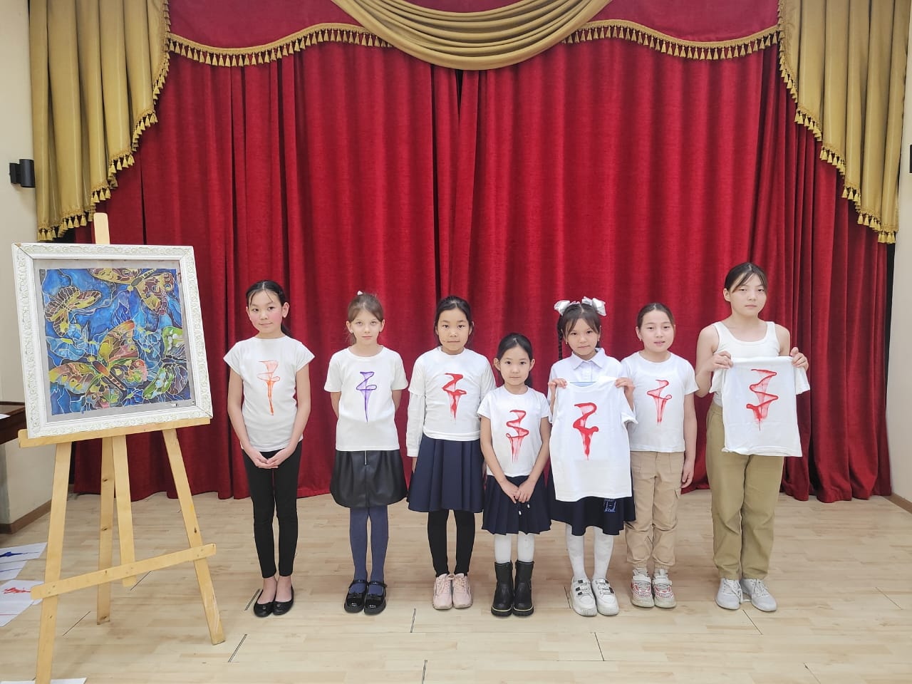 "Киімге батик әдісі арқылы сурет салу" тақырыбында ашық сабақ