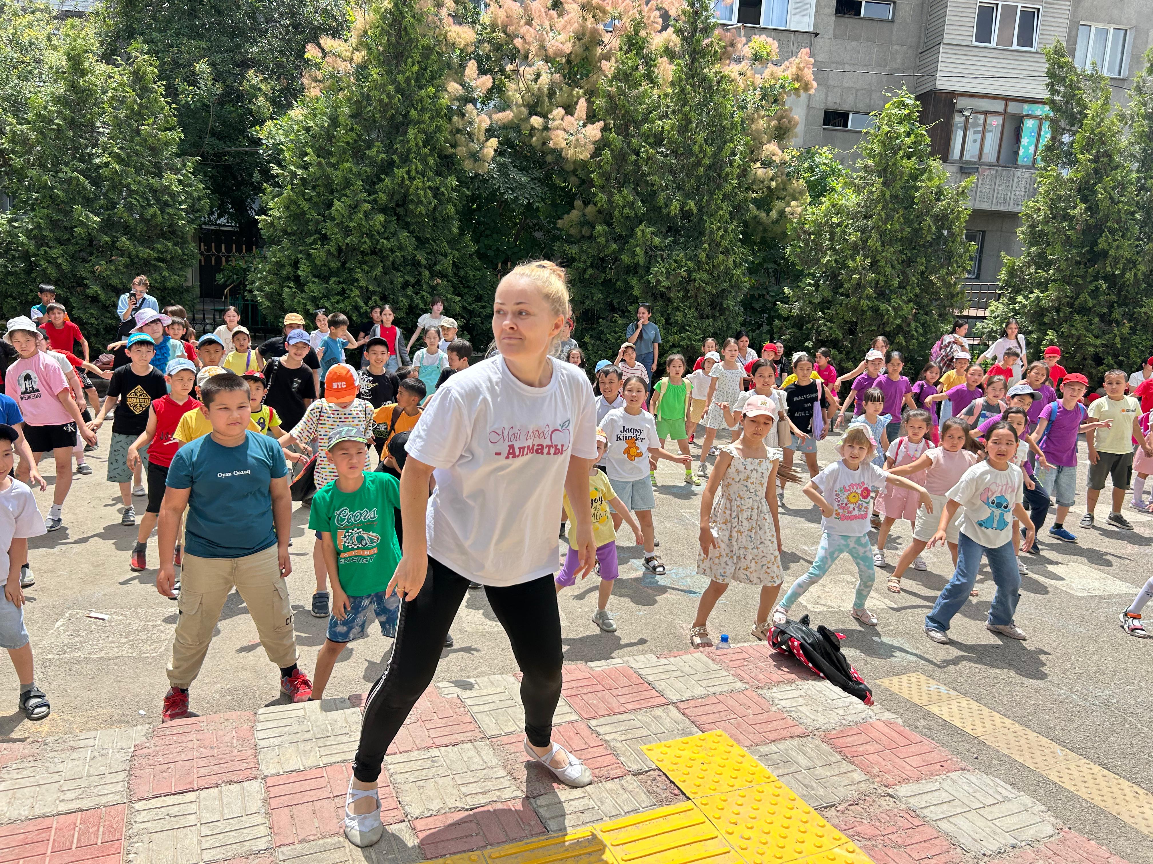 "День без интернета-день танцев"